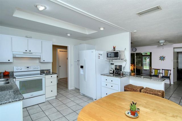 4414 LONGFORD DRIVE, Sarasota, FL 34232