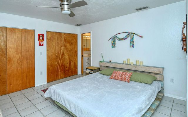 4414 LONGFORD DRIVE, Sarasota, FL 34232