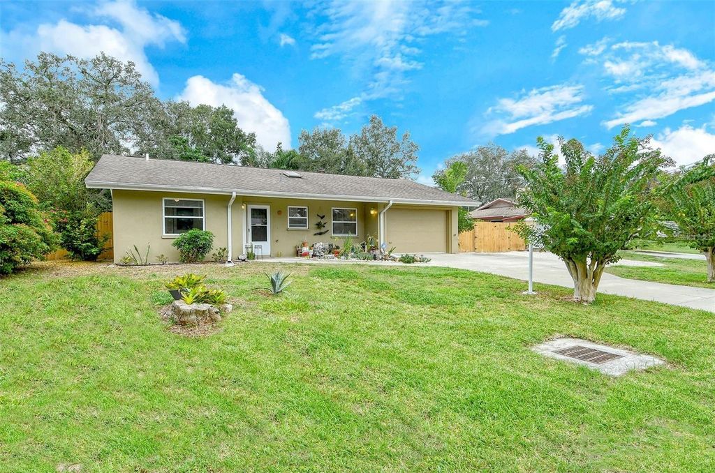 4414 LONGFORD DRIVE, Sarasota, FL 34232
