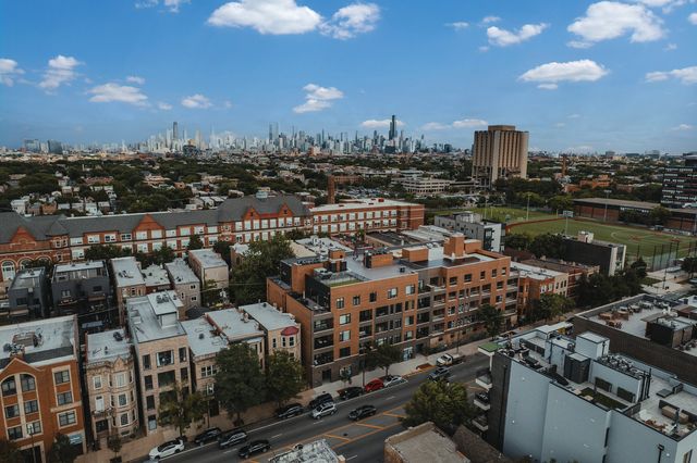 1317 N Western Avenue 202, Chicago, IL 60622