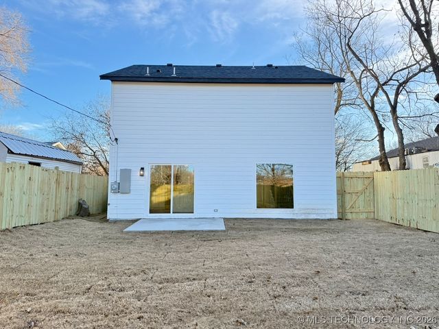 2009 W Easton Court N, Tulsa, OK 74127