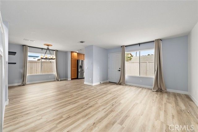 431 W Bay Street S, Costa Mesa, CA 92627