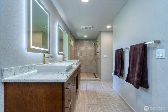 1382 Highland Road, Walla Walla, WA 99362