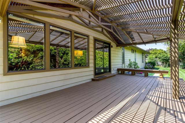 1382 Highland Road, Walla Walla, WA 99362