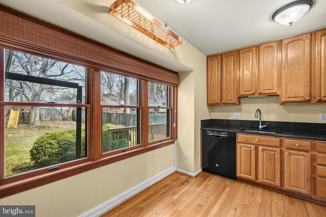 4519 WEYBURN DR, Annandale, VA 22003