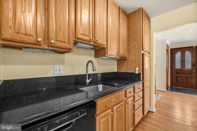 4519 WEYBURN DR, Annandale, VA 22003