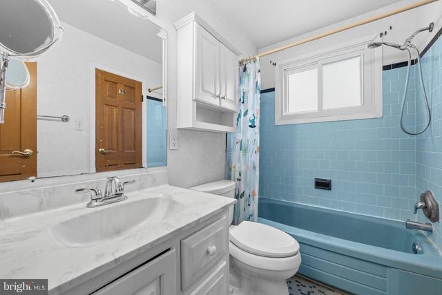 4519 WEYBURN DR, Annandale, VA 22003