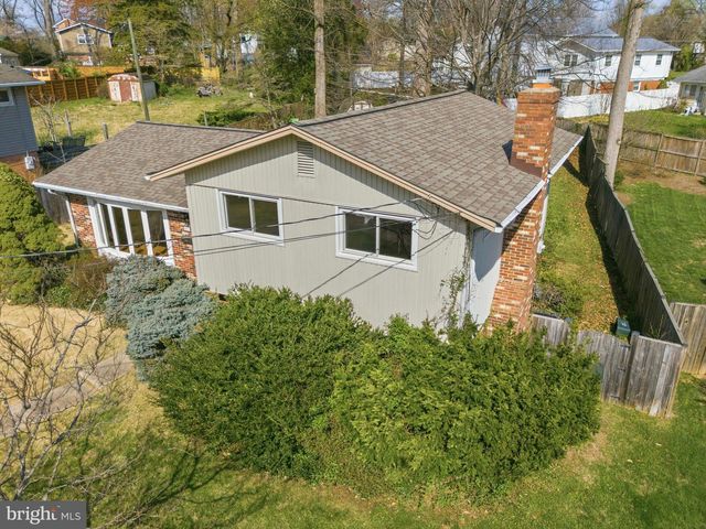 4519 WEYBURN DR, Annandale, VA 22003