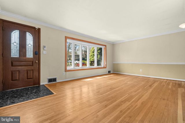 4519 WEYBURN DR, Annandale, VA 22003