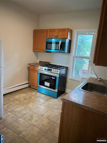 139-141 Magnolia Avenue 2nd, Kearny, NJ 07032