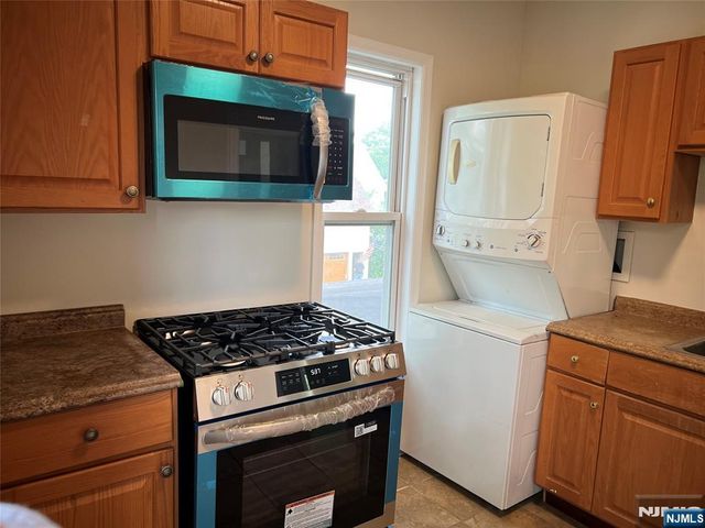 139-141 Magnolia Avenue 2nd, Kearny, NJ 07032