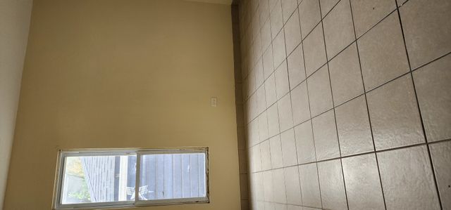 1 S Cagwin Avenue 1, Joliet, IL 60436