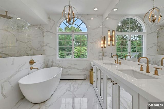 111 Hudson Avenue, Tenafly, NJ 07670