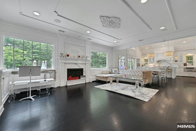 111 Hudson Avenue, Tenafly, NJ 07670