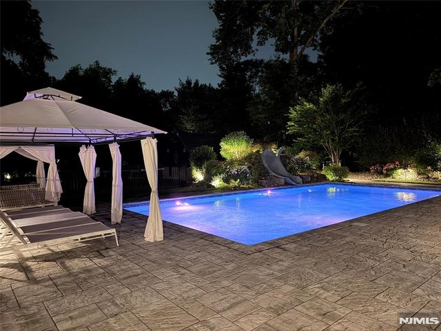 111 Hudson Avenue, Tenafly, NJ 07670