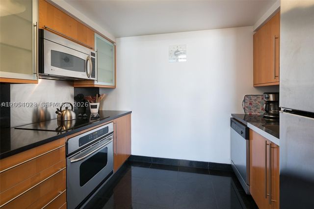 6365 Collins Ave 1811, Miami Beach, FL 33141