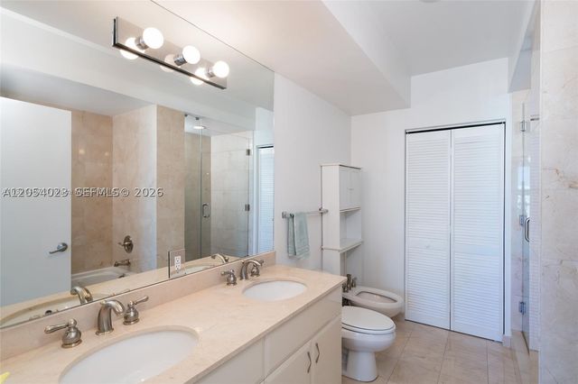 6365 Collins Ave 1811, Miami Beach, FL 33141