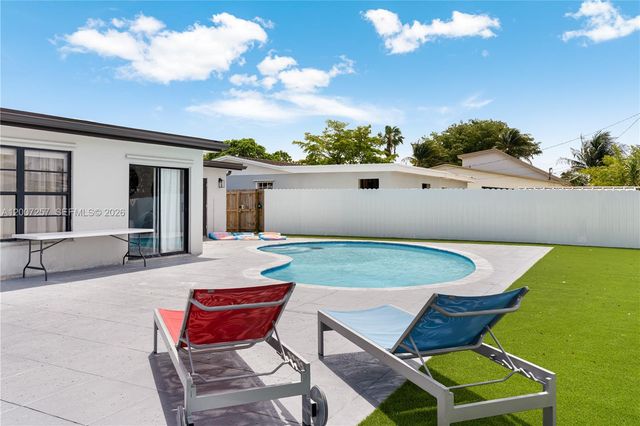 7051 Tyler St, Hollywood, FL 33024
