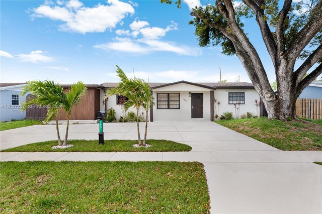 7051 Tyler St, Hollywood, FL 33024