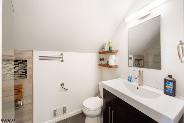 15 Tripplet Rd, Franklin Twp., NJ 08873