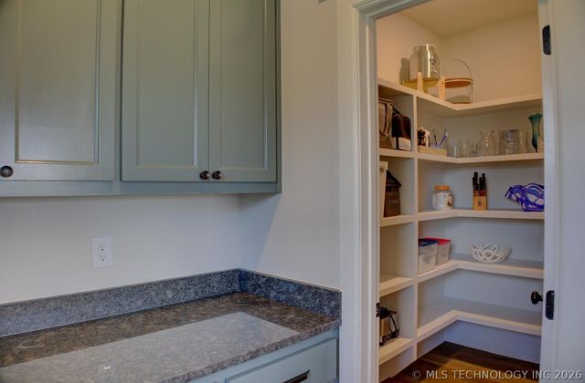 16713 S 1st East Avenue, Glenpool, OK 74033