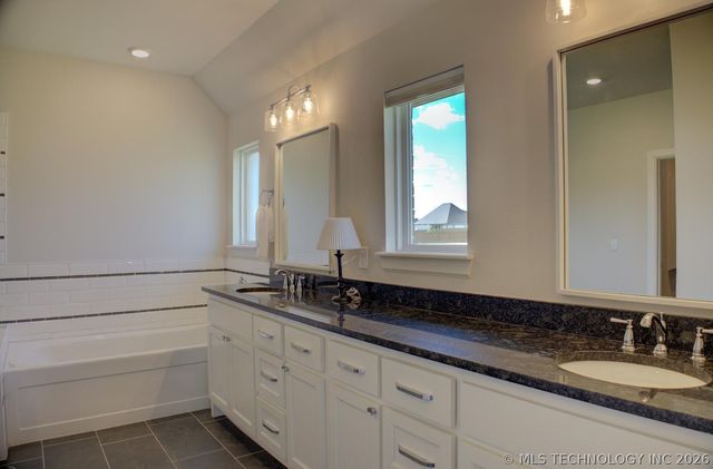 16713 S 1st East Avenue, Glenpool, OK 74033