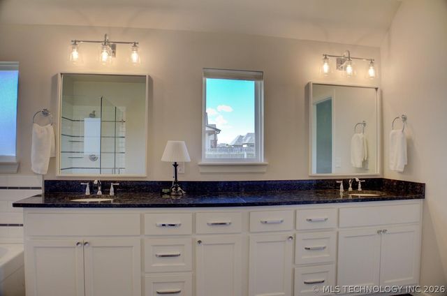 16713 S 1st East Avenue, Glenpool, OK 74033