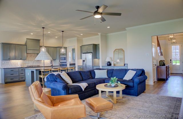 16713 S 1st East Avenue, Glenpool, OK 74033