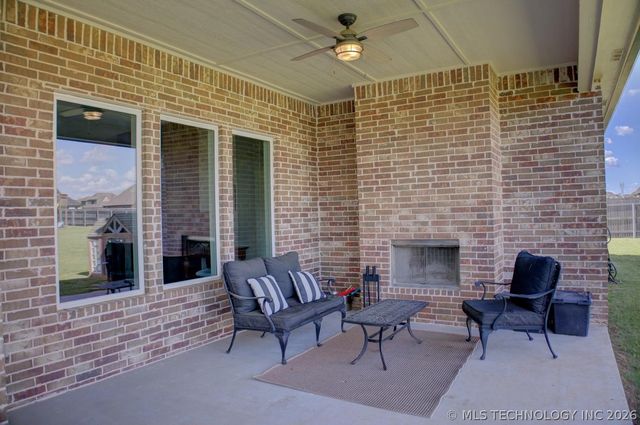 16713 S 1st East Avenue, Glenpool, OK 74033