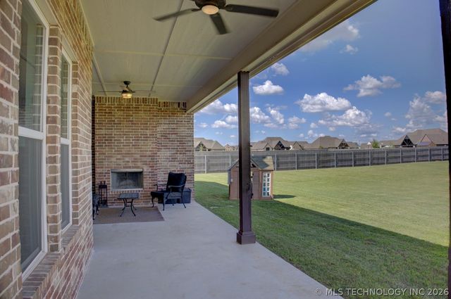 16713 S 1st East Avenue, Glenpool, OK 74033