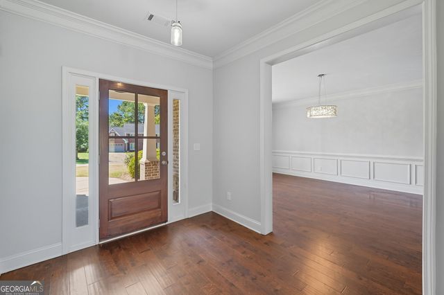 810 Eagle Crosssing Drive, Lawrenceville, GA 30044