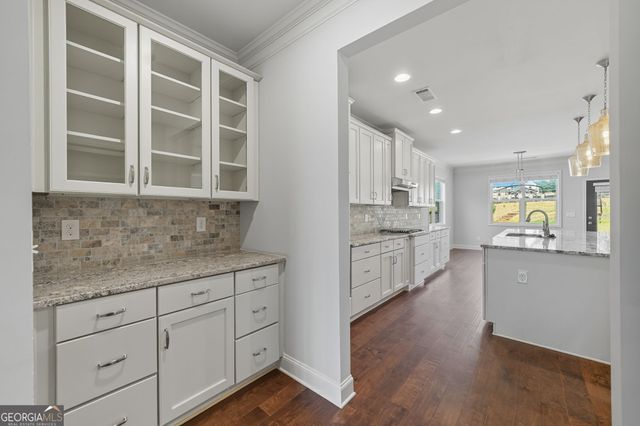 810 Eagle Crosssing Drive, Lawrenceville, GA 30044