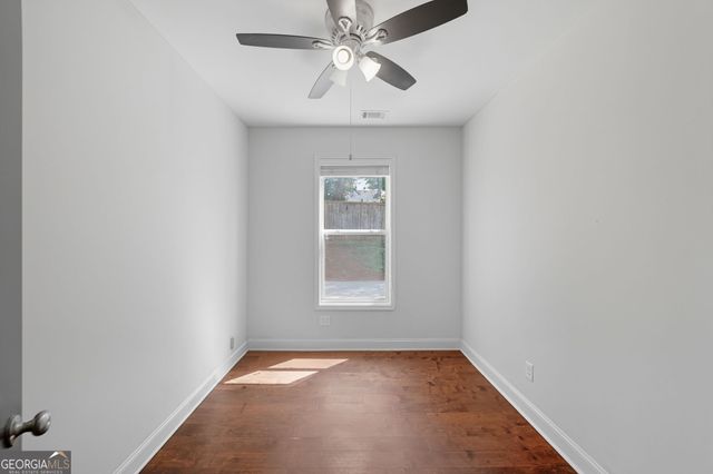 810 Eagle Crosssing Drive, Lawrenceville, GA 30044