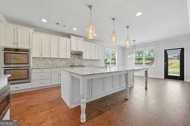 810 Eagle Crosssing Drive, Lawrenceville, GA 30044