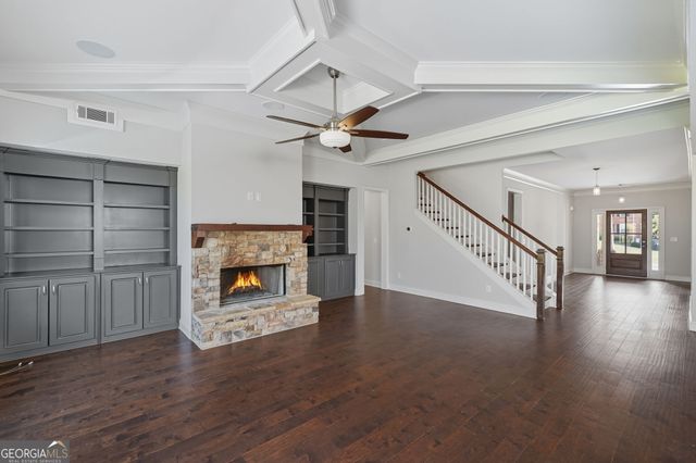 810 Eagle Crosssing Drive, Lawrenceville, GA 30044