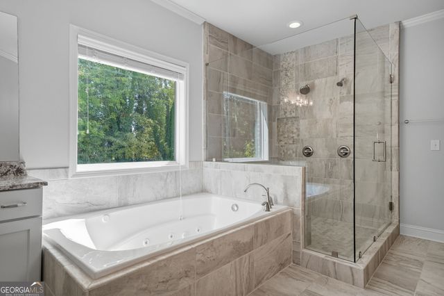 810 Eagle Crosssing Drive, Lawrenceville, GA 30044