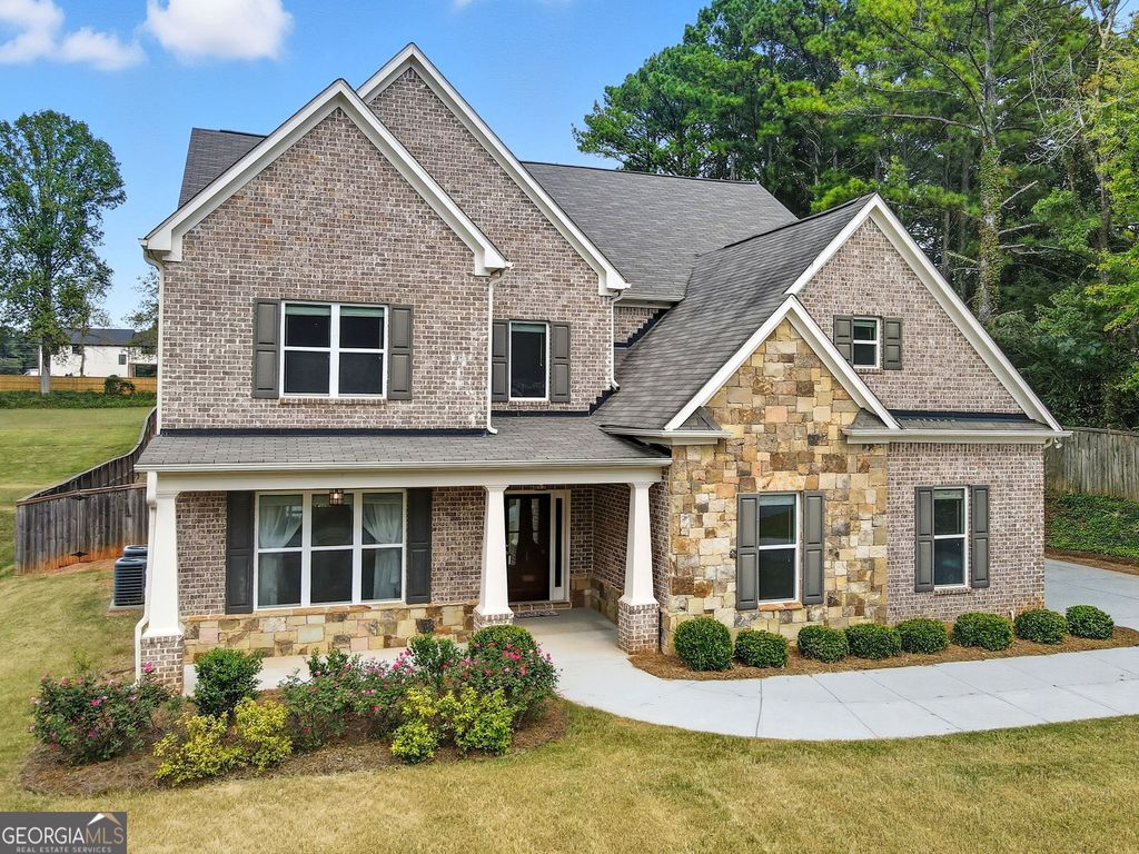 810 Eagle Crosssing Drive, Lawrenceville, GA 30044