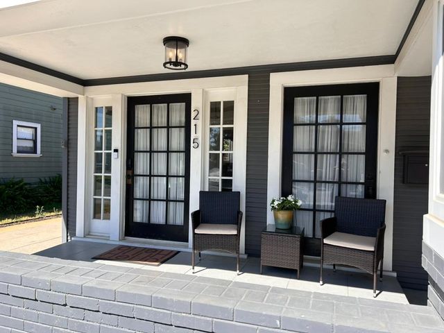215 S Hutchins St, Lodi, CA 95240