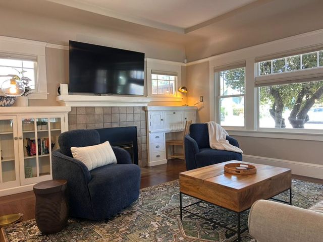 215 S Hutchins St, Lodi, CA 95240