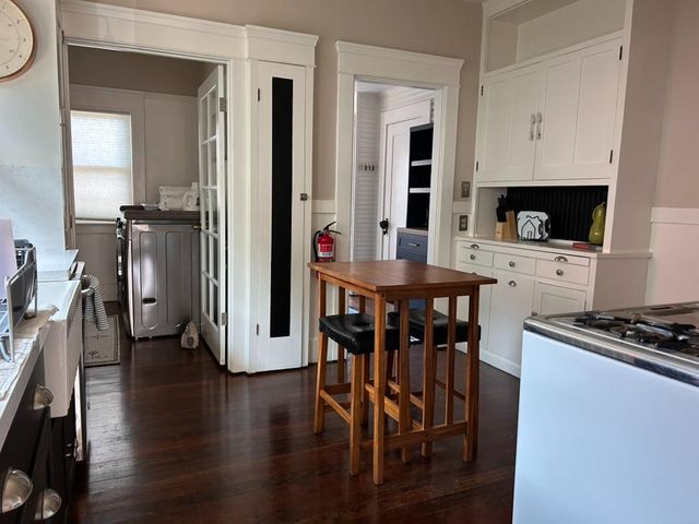 215 S Hutchins St, Lodi, CA 95240