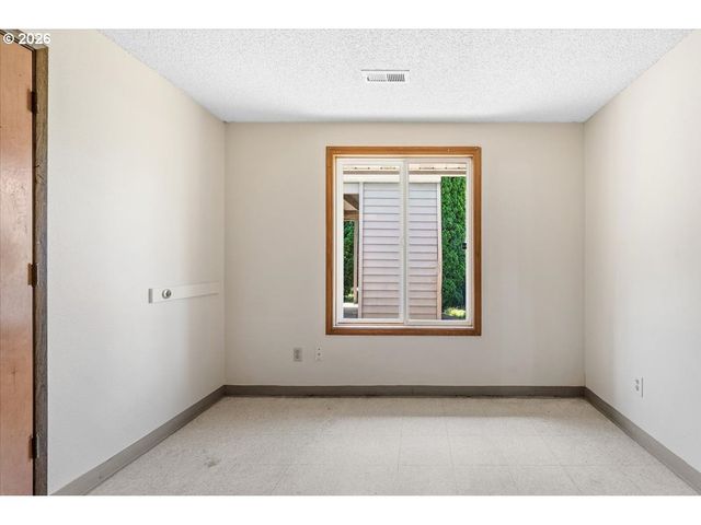 13693 Sw 64TH Ave, Portland, OR 97219