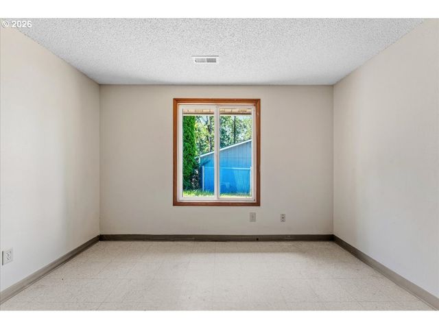 13693 Sw 64TH Ave, Portland, OR 97219