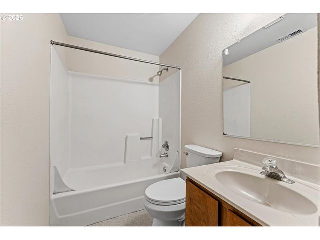 13693 Sw 64TH Ave, Portland, OR 97219