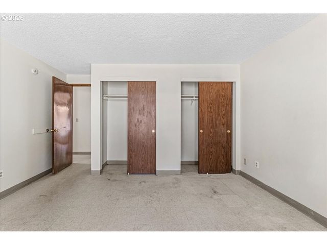 13693 Sw 64TH Ave, Portland, OR 97219