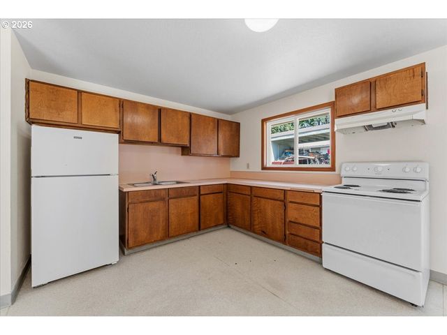 13693 Sw 64TH Ave, Portland, OR 97219