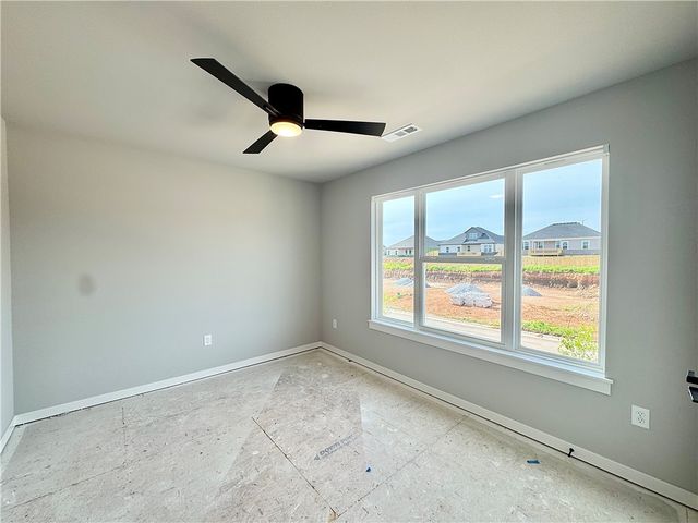 5910 SW Omaha Avenue, Bentonville, AR 72713