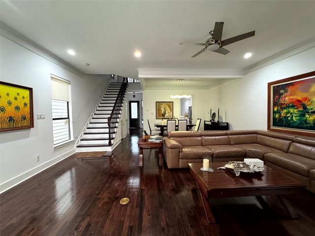 824 Birdsall Street, Houston, TX 77007