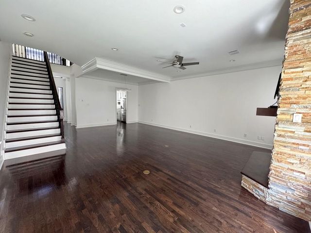 824 Birdsall Street, Houston, TX 77007