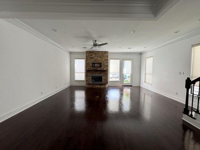 824 Birdsall Street, Houston, TX 77007