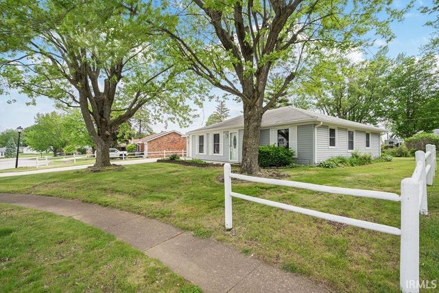 1908 VERSAILLES Drive, Kokomo, IN 46902